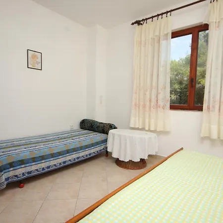 Mala Lamjana 827b