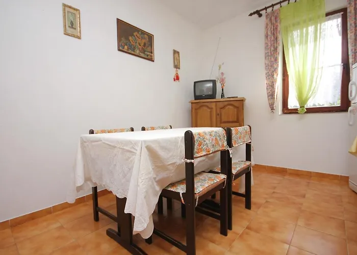 Mala Lamjana 827b