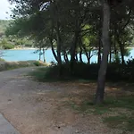 Mala Lamjana 827b *